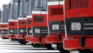 Šofér autobusu išiel takmer s tromi promile, cestujúci ho prinútili zastaviť