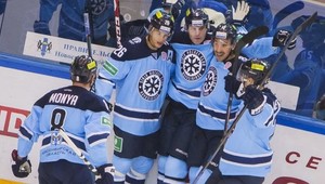 Novosibirsk čakal na odlet z Vladivostoku šesť hodín