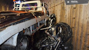 Tragická nehoda v tuneli. O život prišiel motorkár