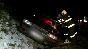 Mladík z východu si požičal od kamaráta auto, havaroval