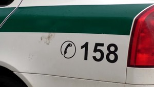 Odsúdeného policajta po troch rokoch vo väzení oslobodili. Od štátu bude žiadať odškodné