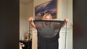 Objednala si najpopulárnejšie šaty z internetu, no domov jej prišlo TOTO: Kam si ich oblečie?