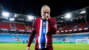 Viac ako miliónová FOTKA. Erling Haaland (24) bude otcom!
