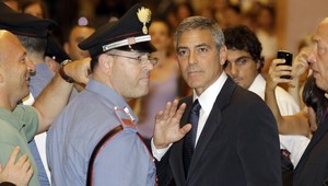 Georga Clooneyho mali zneužiť! Dnes vypovedal na súde