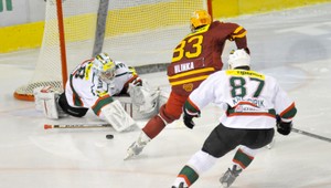 Trenčín zvládol nájazdy, Stümpelova formácia úradovala v Žiline