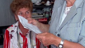 Očkošeky patria výhradne do vlastných rúk. Dôchodcovia v domove pre seniorov ich doteraz nevideli