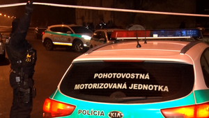V jednom z bytov objavili telá troch ľudí. Nečakaná smrť ich zastihla zrejme v spánku