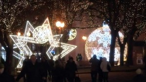 Vianočné Tatry. Zdobí ich nie sneh, ale trblietavá výzdoba