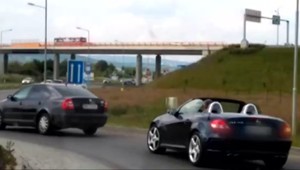 Súd vydal definitívny verdik v prípade "pretekára", ktorý blokoval cestu sanitke