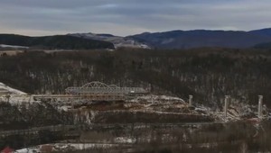 Najzložitejšia dopravná stavba na Slovensku napreduje. Kedy dokončia úsek R2 medzi Kriváňom a Mýtnou?