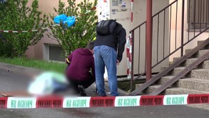 Mužovi exekútor zhabal byt a skončil na ulici. V noci sa do bytu vlámal a podpálil ho, potom si siahol na život