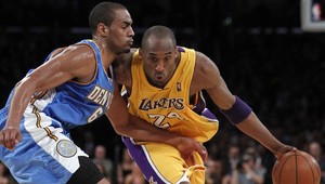 Lakers na lopatkách od Denveru, Dallas nestačil na Minnesotu