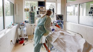 Polícia vyšetruje údajný pôrod ženy, ktorá je už 10 rokov vo vegetatívnom stave