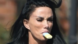 Botox a plastiky ju zmenili na nepoznanie: Ako vyzerala Katie Price pred zákrokmi?