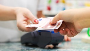 Budeme platiť novými eurobankovkami. Pozrite sa, ako vyzerajú