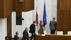 Poslanci zvolili všetkých štyroch kandidátov na Ústavný súd SR