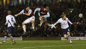 Tottenham vydoloval finále vo Wembley proti ManU