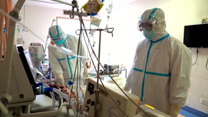 Na pomoc voláme lekárov zo zahraničia, tým ale komplikuje prácu extrémna byrokracia