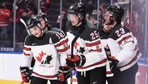 IIHF to po zrušenom šampionáte schytáva zo všetkých strán