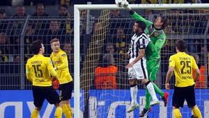 Famózny Tévezov koncert v Dortmunde si odniesla Borussia