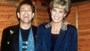 Kráľovská rodina zakázala Diane priateliť sa s Eltonom Johnom