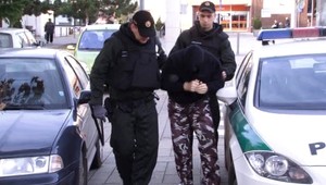 Xingh Zhan (†21) zomrel. Otec prežil vďaka zapaľovaču...