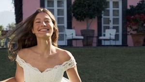 Reakcia na výber svadobných šiat ju zarazila: Mohli jej TOTO priatelia povedať?