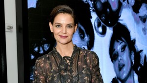 Katie Holmes už novú lásku neskrýva: S mladším umelcom zverejnila romantické zábery z Talianska