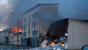 1203. deň na Ukrajine: Rozsiahly útok dronov zasiahol Kyjev a poškodil pôrodnicu, hlásia mŕtvych