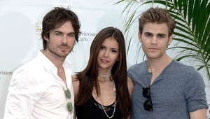 ŠOK! Seriál Upírske denníky opúšťa jedna z troch hlavných postáv!