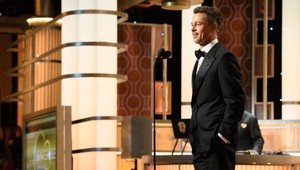 Brad Pitt na verejnosti: V čiernej mu to neskutočne sekne