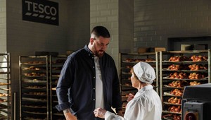 U Martina Nováka chuť rozhoduje: Vlastné pekárne Tesca prinášajú kvalitné a čerstvé pečivo