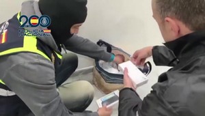 Europol: Kokaín sa do Európy pašuje novými cestami a spôsobmi, aj v ponorkách