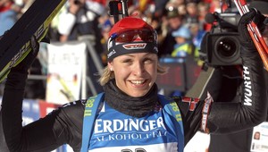 Po dráme dvadsiaty piaty triumf Neunerovej, Kuzminová 19.