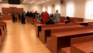 Jeden z obžalovaných v pozemkovej mafii sa chcel dohodnúť o vine a treste