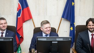 Začiatok a koniec Slovenska. Protesty končia, Fico opäť zvíťazil