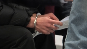 Napadli ho a kopali do hlavy, no väzba sa nekoná. Súd rozhodol v prípade troch Vietnamcov