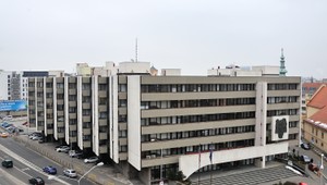 Boj o predsedu Najvyššieho súdu SR sa blíži. Najväčšiu podporu získala Bajánková, v boji aj Harabin