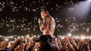 Skupina Linkin Park zdieľala nový videoklip iba pred pár hodinami. Fanúšikovia nechápu...