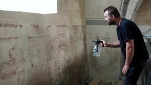 Svetový unikát na Gemeri - na freske zo 14. storočia je zobrazená svätá Anna so svojimi tromi dcérami. Každá z nich sa volala Mária.