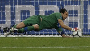 Taliansko po rozstrele s Anglickom posledným semifinalistom