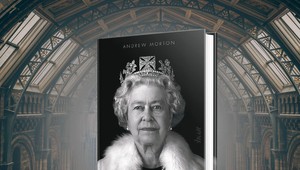 Kráľovná, Jej život: Skvelý životopis Alžbety II.