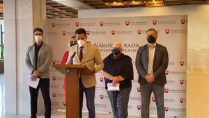 Liberálne krídlo OĽaNO sa postavilo za menšiny: Uznesenie je podľa nich symbolickým gestom o hodnotách