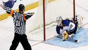 Guvernéri schválili predaj Nashvillu