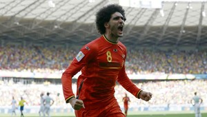 Fellaini obetuje vlasy za titul majstra sveta