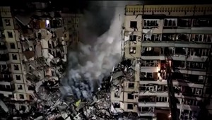 Počet obetí ruského ostreľovania v Dnipre vzrástol na 25, zranených je 72