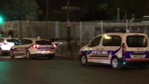 Evakuácia na Eiffelovke. Polícia uzatvorila parížsku dominantu