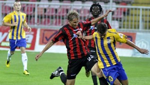 Senica lídrom Corgoň ligy, Rák skolil hustý Slovan