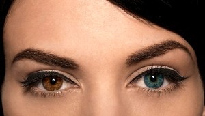 Nová technológia umožňuje zmenu farby očí, operácia trvá len 20 sekúnd