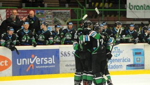 Kvarteto hráčov podalo návrh na konkurz na HC Nové Zámky